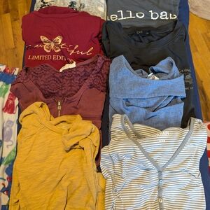 Sm/Md Maternity Shirts